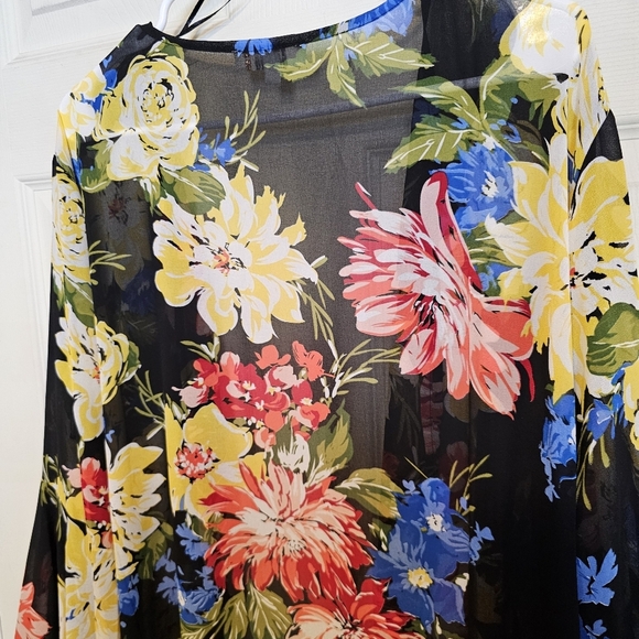 Umgee Plus Size Bell Sleeve Floral Open Front Kimono - Picture 3 of 6